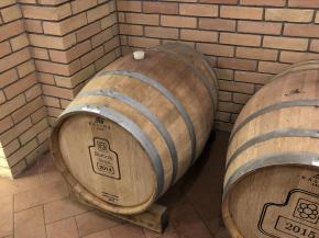 Fahordós érleléssel is dolgozunk azoknál a tételeknél, amelyeknek ízélményét ez előnyösen alakíthatja.