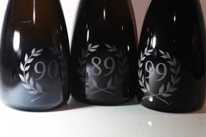 Számmal gravírozott Pezsgők